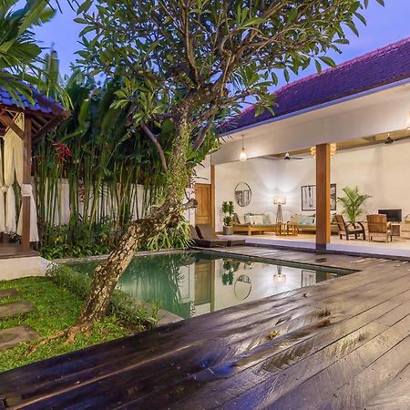 Pulesari 2 Bedrooms Seminyak Eksteriør billede