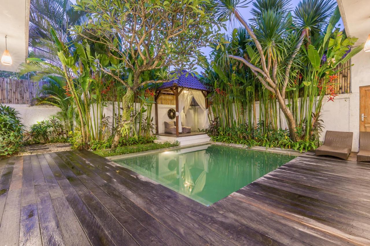Pulesari 2 Bedrooms Seminyak Eksteriør billede